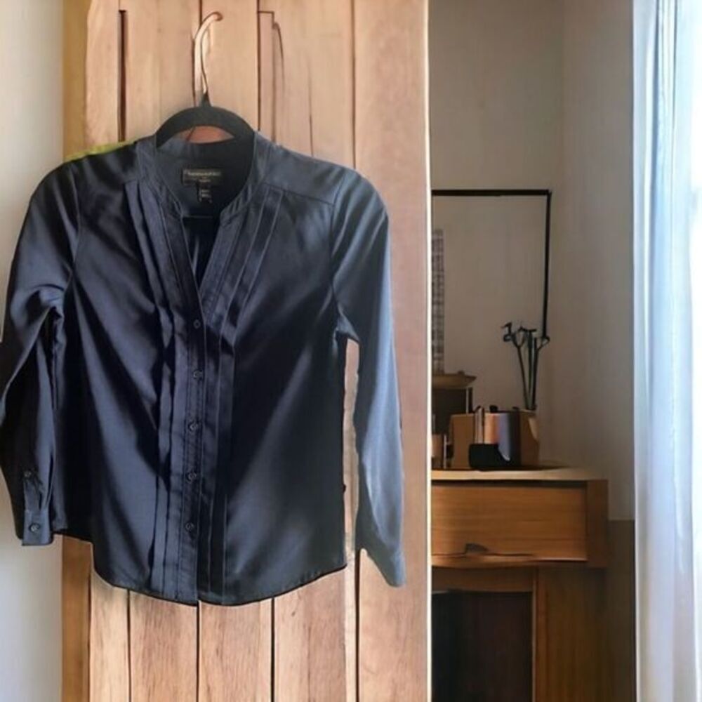 Banana Republic Navy Blue Long Sleeve Blouse with Pleated Collar